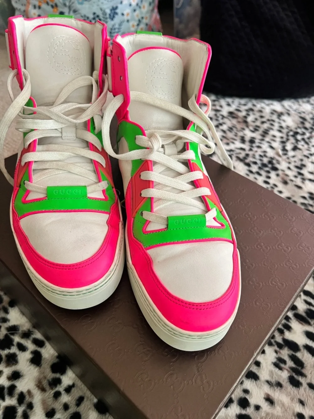 Gucci White Leather Sneakers with Neon Pink & Neon Green Accents - Picture 3 of 7